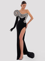 Load image into Gallery viewer, WANDA BLACK VELVET MAXI DRESS
