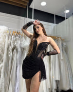 Load image into Gallery viewer, YZOAI BLACK MINI DRESS WITH GLOVES
