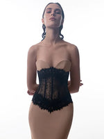 Carregar imagem no visualizador da galeria, YUYU NUDE STRAPLESS MAXI DRESS
